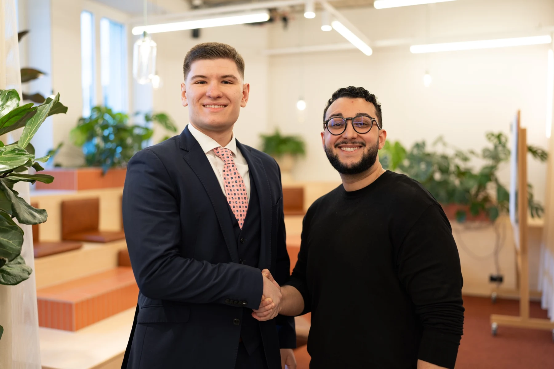 Leo Zemljic, ANTARES board member, on the left, and Gabriel Mohamed, co-founder and President of Young AI Leaders Zurich, on the right